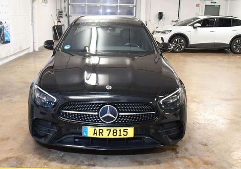 Mercedes-Benz E 300, 2021