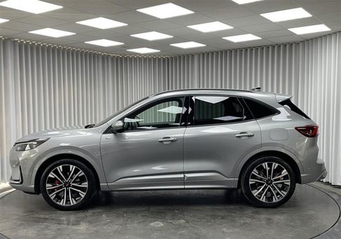 Ford Kuga, 2025