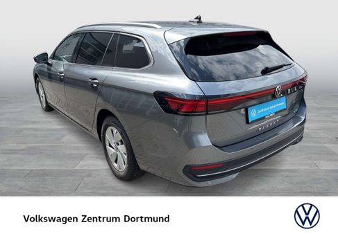 Volkswagen Passat Variant, 2025