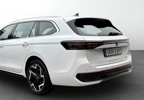 Volkswagen Passat Variant, 2024 3