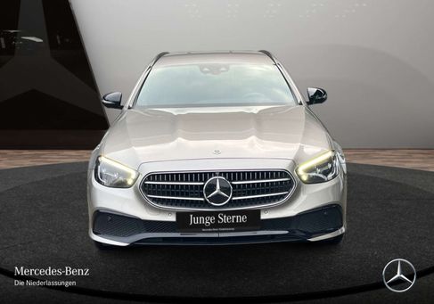 Mercedes-Benz E 300, 2021