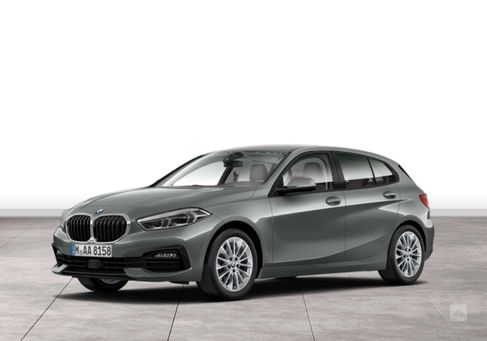 BMW 118, 2021