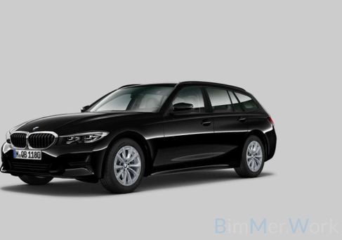 BMW 318, 2022