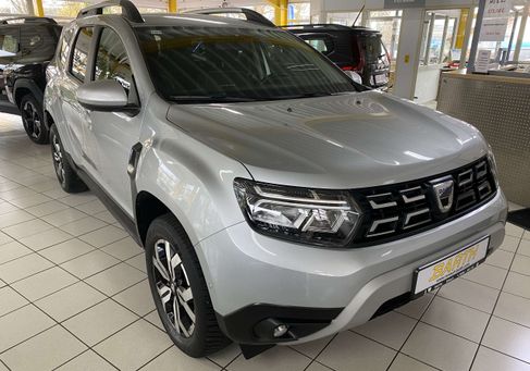 Dacia Duster, 2022 3