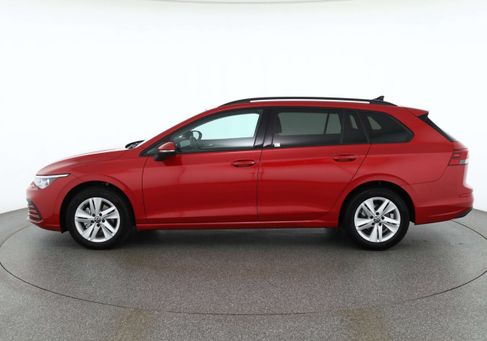 Volkswagen Golf, 2022