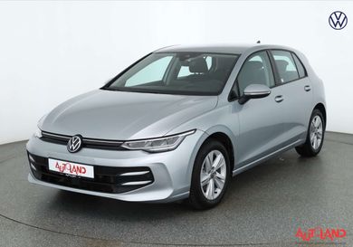 Volkswagen Golf, 2024