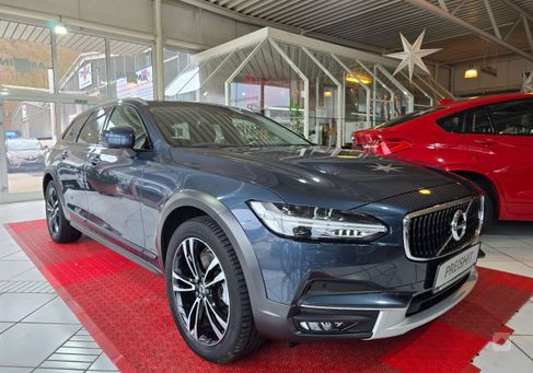 Volvo V90 Cross Country, 2018