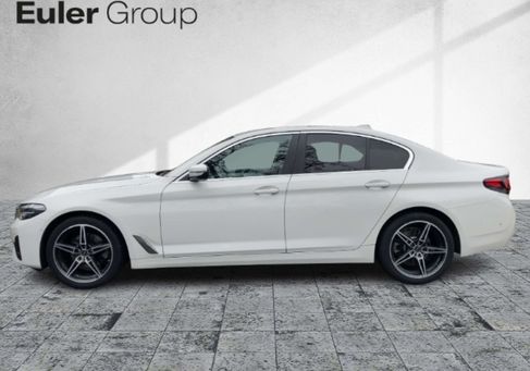 BMW 520, 2021