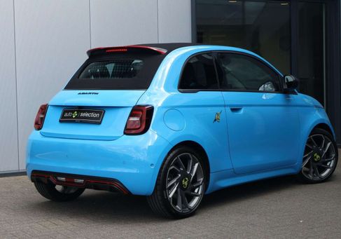 Fiat 500C, 2024