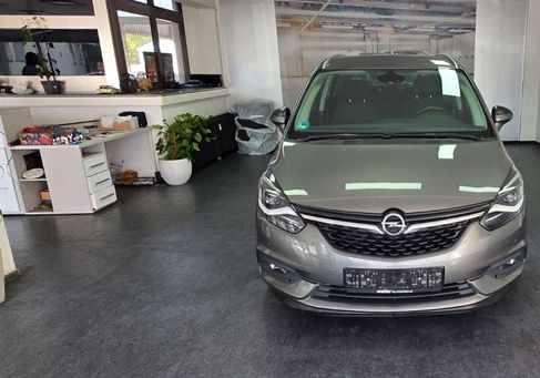 Opel Zafira, 2019 3