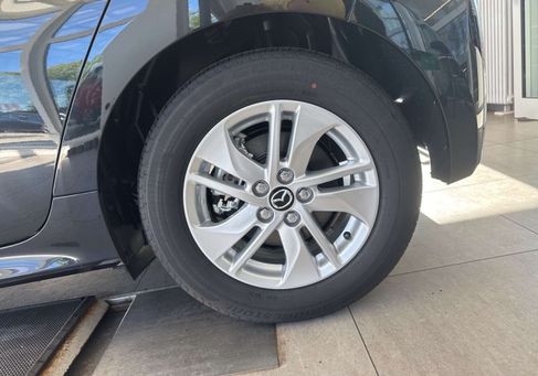 Mazda 2, 2026 3