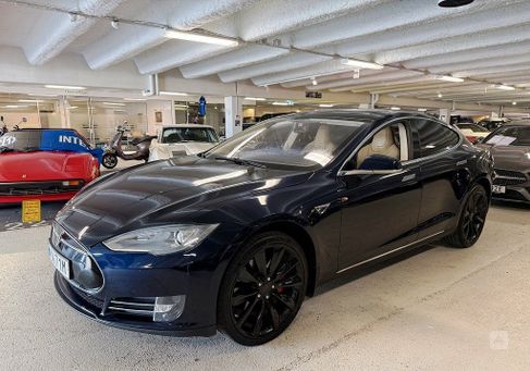 Tesla Model S, 2013