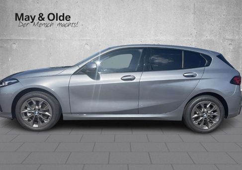 BMW 120, 2025 2