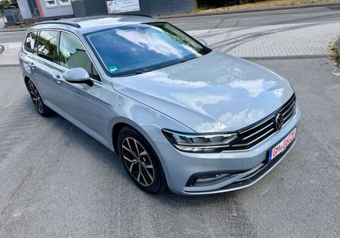 Volkswagen Passat Variant, 2023 3