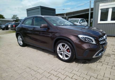 Mercedes-Benz GLA 200, 2018 3