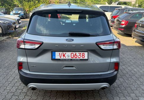 Ford Kuga, 2022