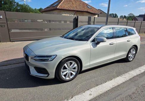 Volvo V60, 2022