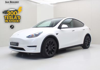 Tesla Model Y, 2023