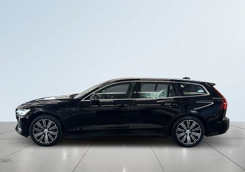 Volvo V60, 2022