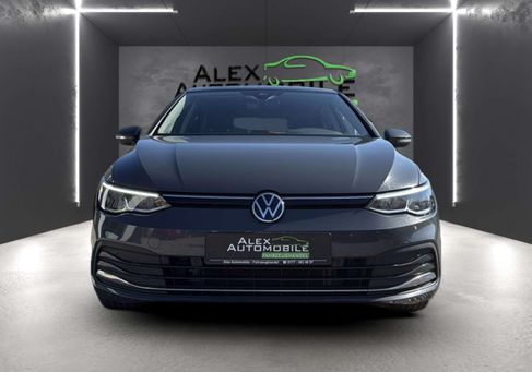 Volkswagen Golf, 2022