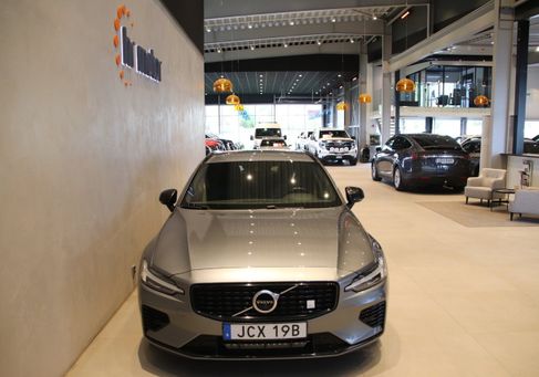 Volvo V60, 2021