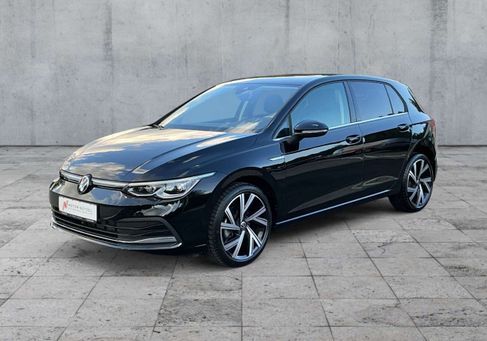 Volkswagen Golf, 2024