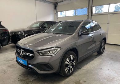 Mercedes-Benz GLA 220, 2021