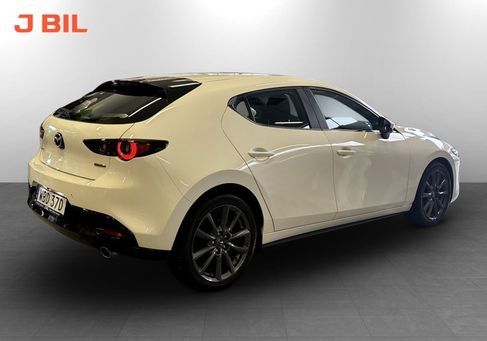 Mazda 3, 2023