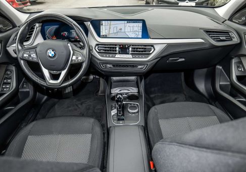 BMW 118, 2023