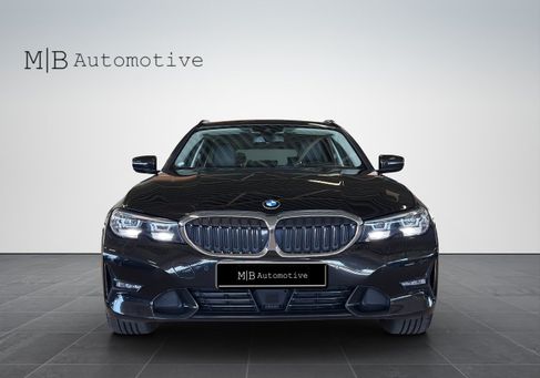 BMW 330, 2021