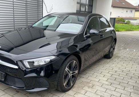 Mercedes-Benz A 200, 2021