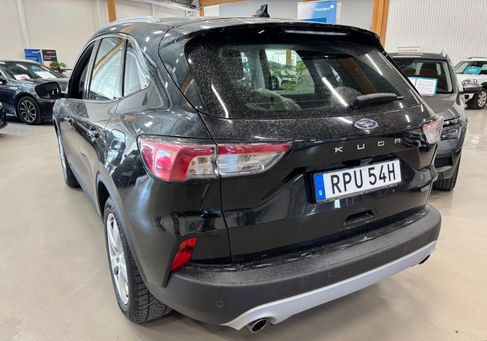 Ford Kuga, 2021