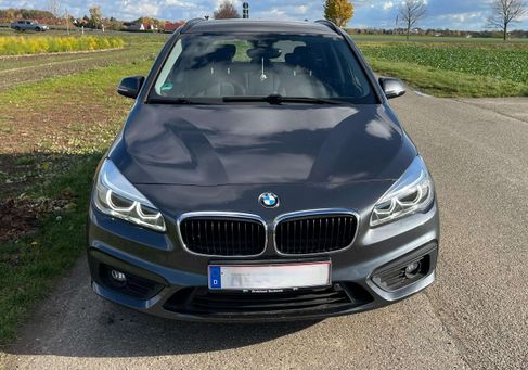 BMW 218, 2018