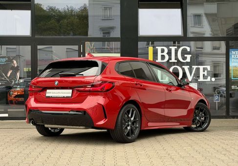 BMW 118, 2022