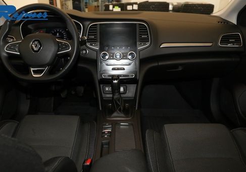 Renault Megane, 2023