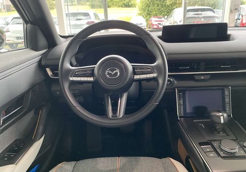 Mazda MX-30, 2024 3