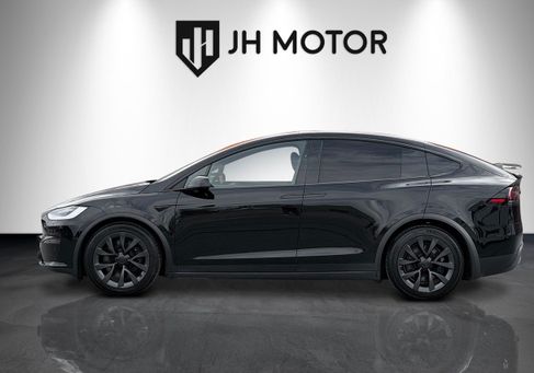 Tesla Model X, 2023