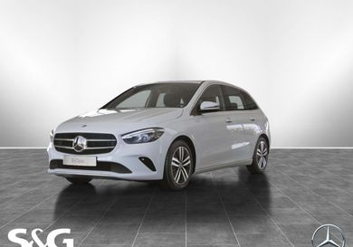 Mercedes-Benz B 200, 2022