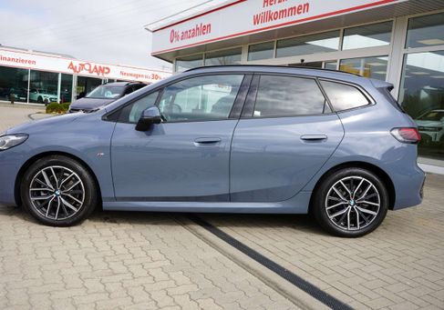 BMW 220, 2022