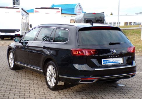 Volkswagen Passat Variant, 2021