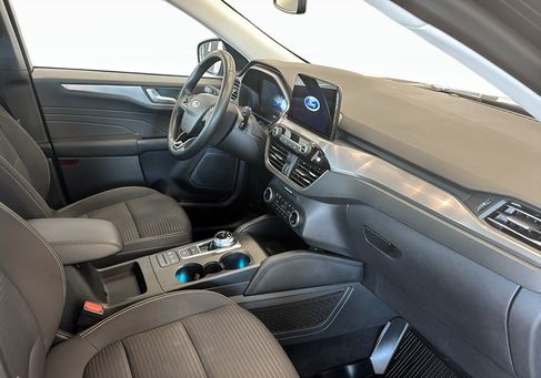 Ford Kuga, 2022
