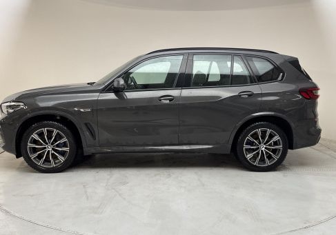 BMW X5, 2022