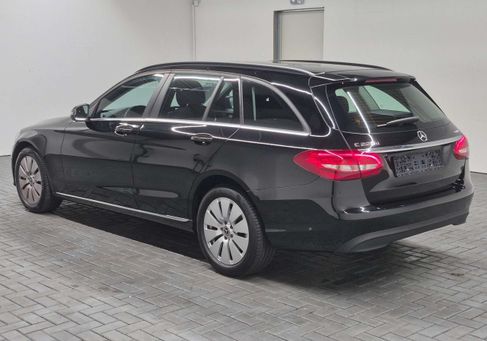 Mercedes-Benz C 220, 2021