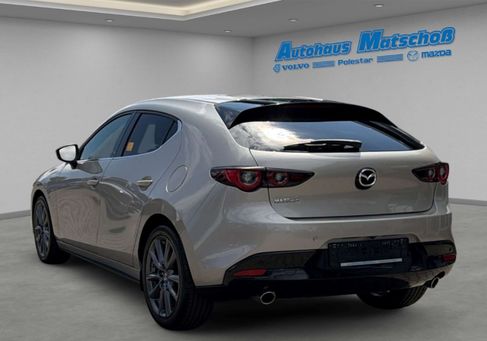 Mazda 3, 2025
