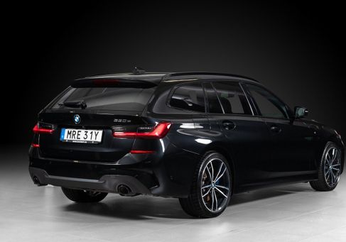 BMW 330, 2021
