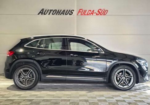 Mercedes-Benz GLA 200, 2020