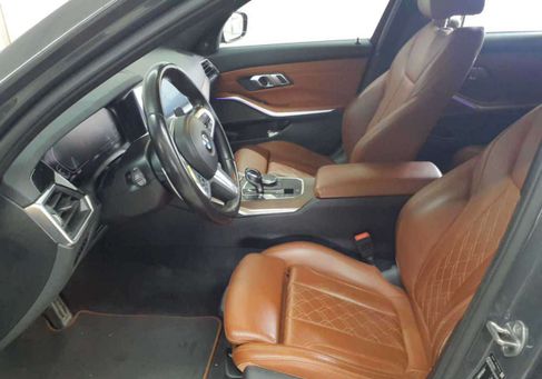 BMW 330, 2021