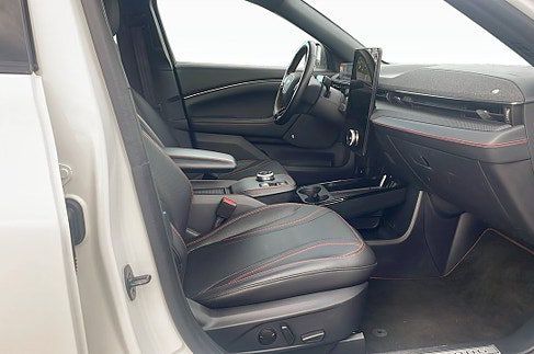 Ford Mustang Mach-E, 2021