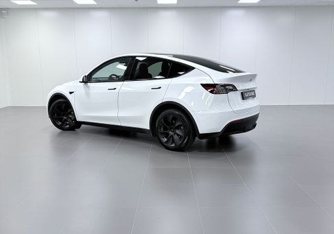 Tesla Model Y, 2023 2