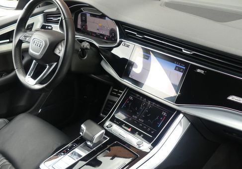 Audi Q8, 2021